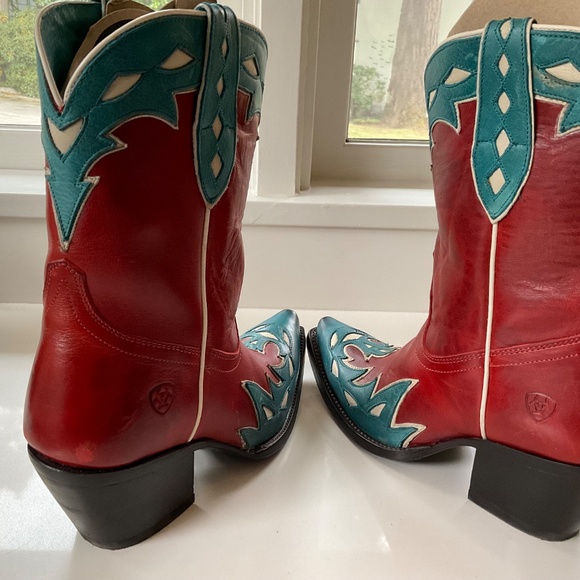 Ariat 8-1/2”  boots - Picture 2 of 6